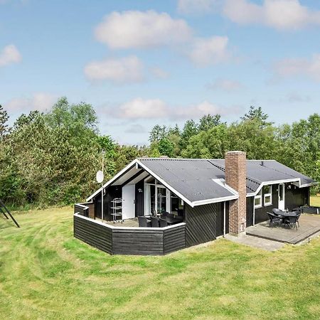 Amazing Home In Blavand With Wifi Extérieur photo