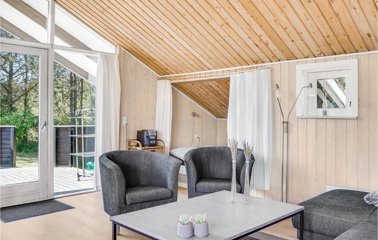 Amazing Home In Blavand With Wifi Extérieur photo